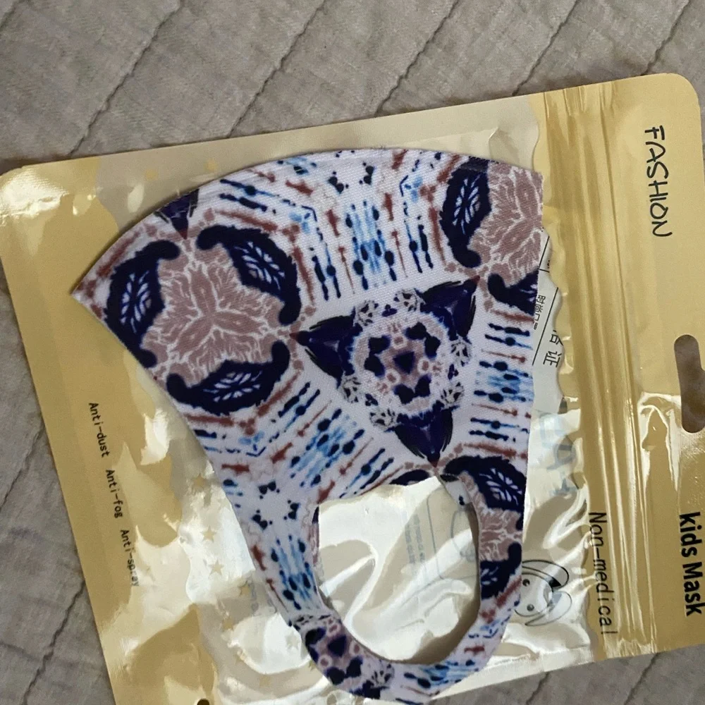 5 x face mask for 15$ different colors all 5 included or pick what color